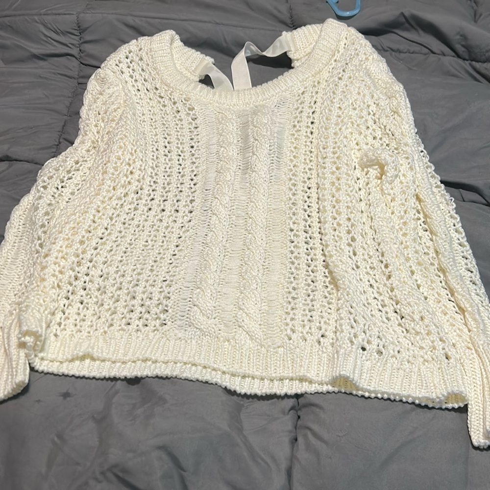 New never worn cream sweater